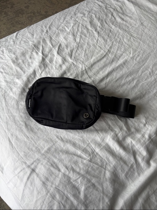 lululemon athletica Other - Black Lululemon Fanny pack